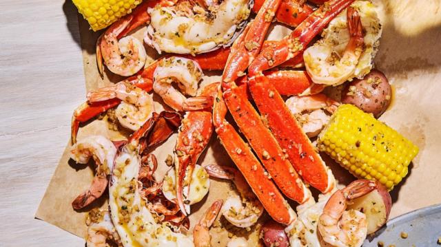 New! Sailor's Seafood Boil Family Meal